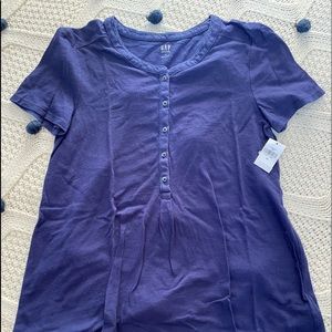 NWT Gap short sleeve size XS